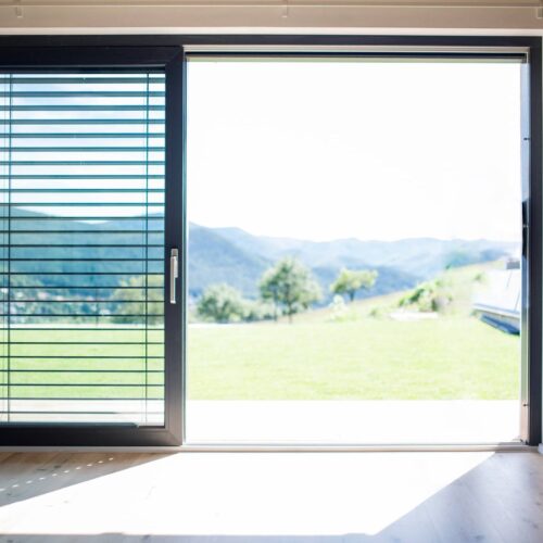 Fenêtres levantes-coulissantes sur-mesure - Pose et installation en Alsace