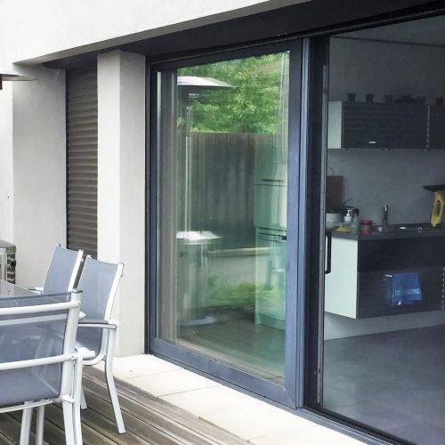 Moustiquaires horizontales sur-mesure - Pose et installation en Alsace
