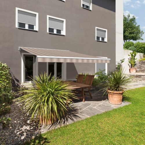 Stores bannes sur-mesure - Pose et installation en Alsace